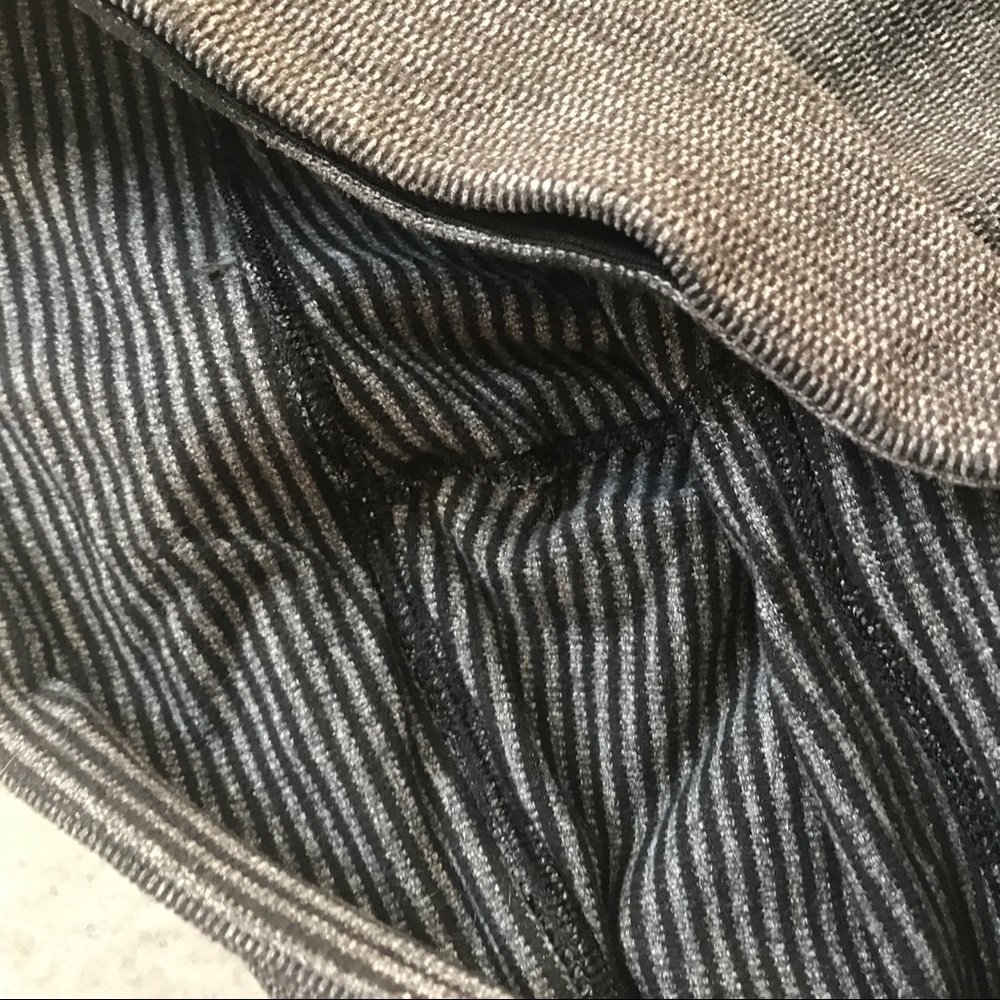 Lululemon Leggings Mid Rise Grey Warm Thermal 2 - Picture 5 of 10